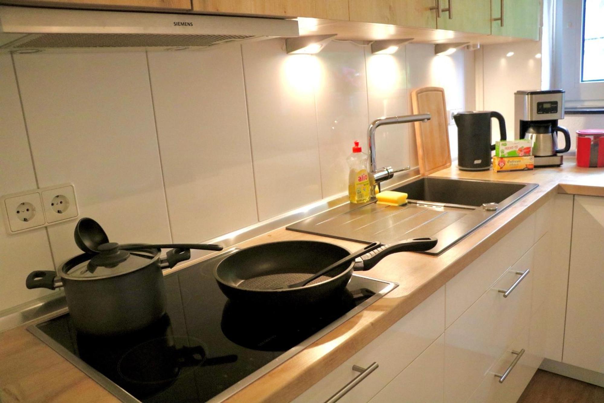 Ecocube Apartment2 Meppen14, Balkon, Kueche, Waschmaschine Ngoại thất bức ảnh